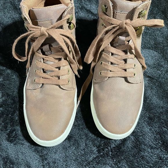 Tan Leather High-Top Sneaker - Picture 5 of 11